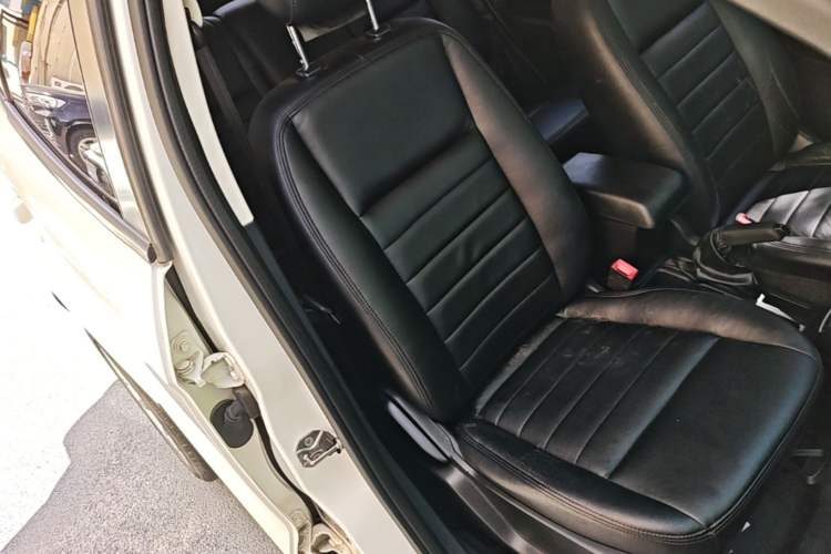 Used Ford EcoSport 2018 1.5L Automatic Platinum Wing Model Right Front Seat