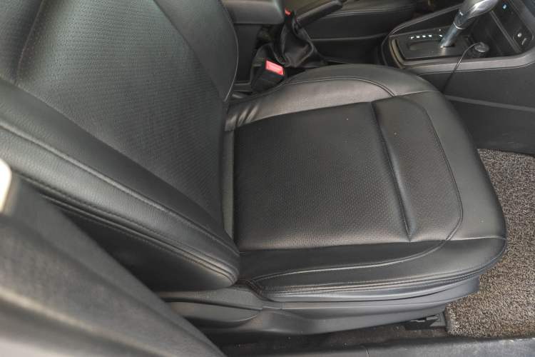 Used Ford EcoSport 2018 1.5L Automatic Elite Edition Right Front Seat