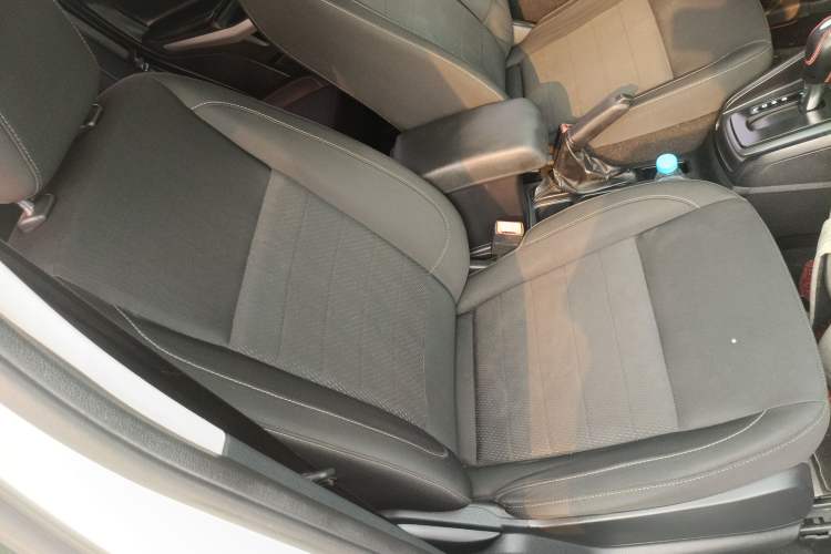 Used Ford EcoSport 2018 1.5L Automatic Platinum Wing Model Right Front Seat