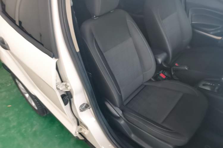 Used Ford EcoSport 2018 1.5L Automatic Elite Edition Right Front Seat
