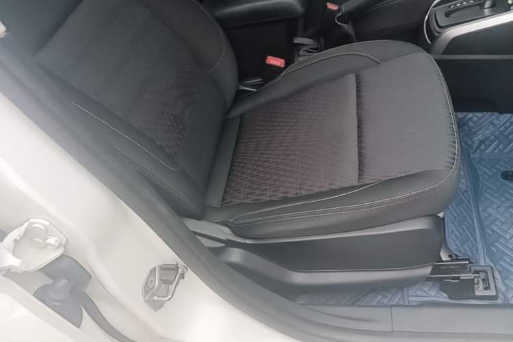 Used Ford EcoSport 2018 1.5L Automatic Zunyi Trim Right Front Seat