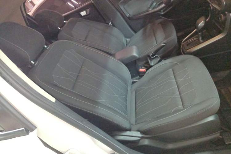 Used Ford EcoSport 2018 1.5L Automatic Platinum Wing Model Right Front Seat