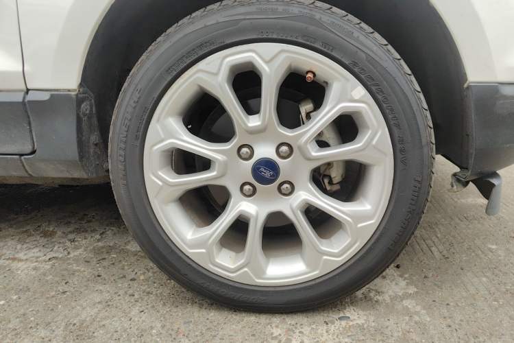 Used Ford EcoSport 2018 Revised 1.5L Automatic Platinum Wing Edition Right Front Wheel Hub