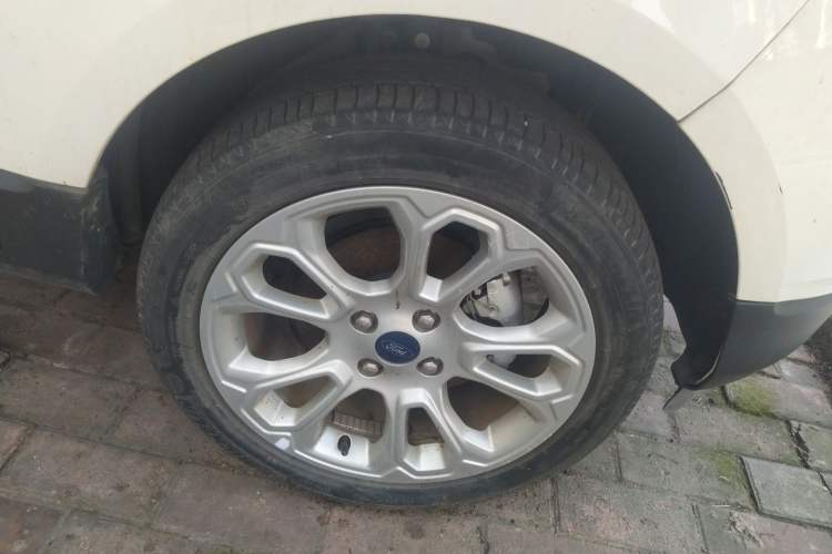 Used Ford EcoSport 2018 Revised 1.5L Automatic Platinum Wing Edition Right Front Wheel Hub