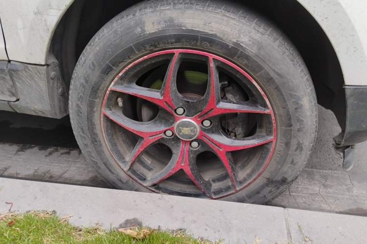 Used Ford EcoSport 2018 1.5L Manual Jingyi Model Right Front Wheel Hub
