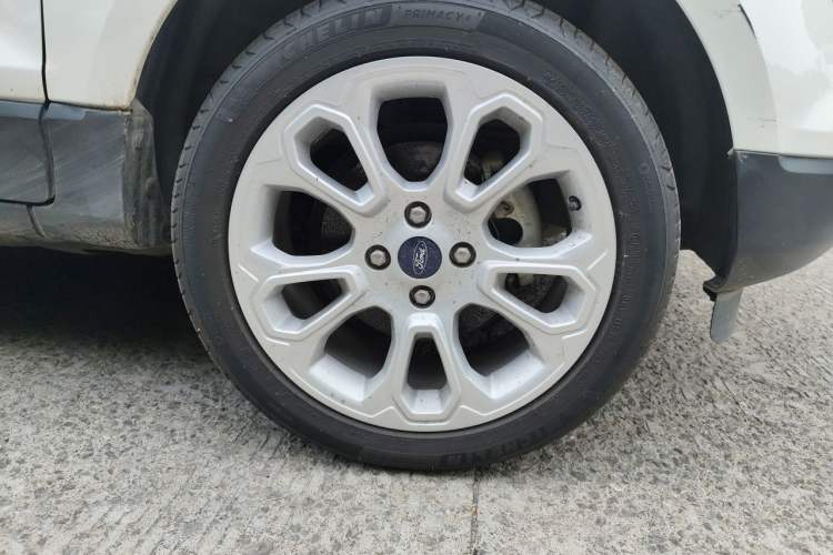 Used Ford EcoSport 2018 1.5L Automatic Platinum Wing Model Right Front Wheel Hub