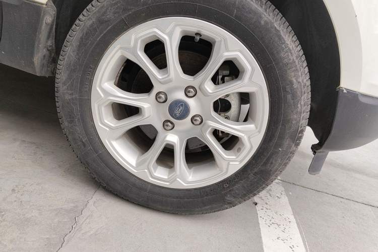 Used Ford EcoSport 2018 1.5L Manual Jingyi Model Right Front Wheel Hub
