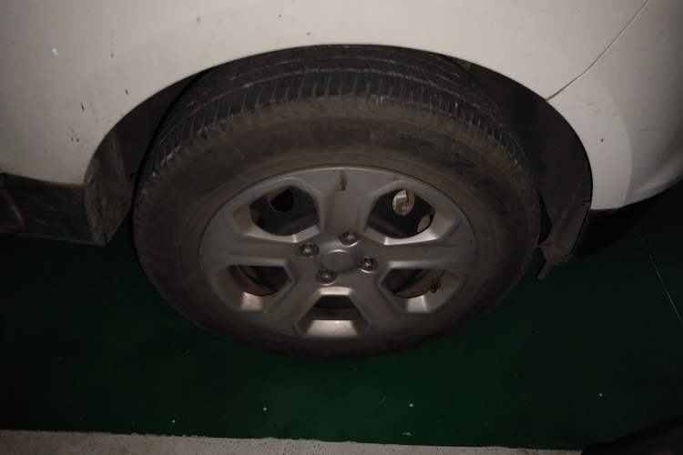 Used Ford EcoSport 2018 1.5L Manual Jingyi Model Right Front Wheel Hub