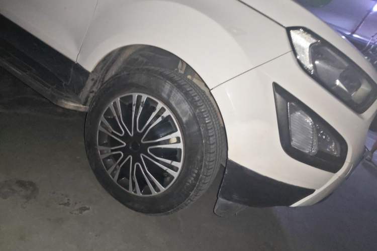 Used Ford EcoSport 2018 1.5L Automatic Elite Edition Right Front Wheel Hub