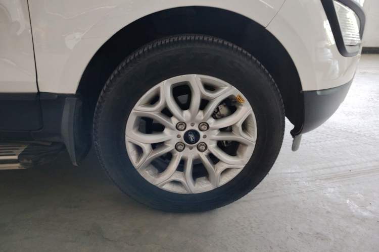 Used Ford EcoSport 2018 1.5L Automatic Elite Edition Right Front Wheel Hub