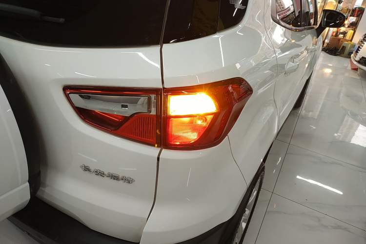 Used Ford EcoSport 2018 1.5L Automatic Platinum Wing Model Right Rear Taillight