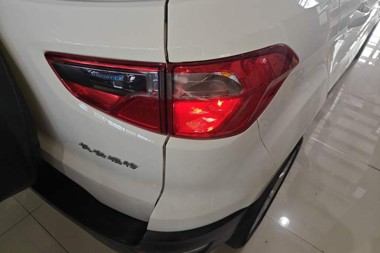 Used Ford EcoSport 2018 1.5L Automatic Platinum Wing Model Right Rear Taillight