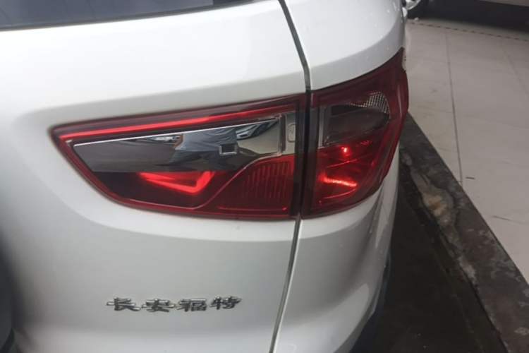 Used Ford EcoSport 2018 1.5L Automatic Platinum Wing Model Right Rear Taillight