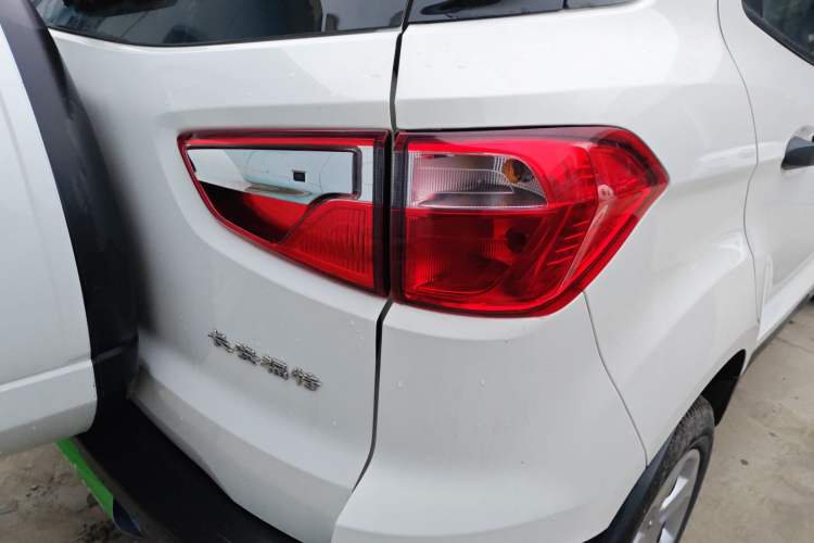 Used Ford EcoSport 2018 1.5L Automatic Elite Edition Right Rear Taillight