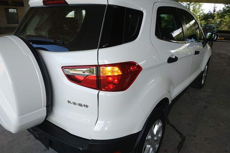 Used Ford EcoSport 2018 1.5L Automatic Elite Edition Right Rear Taillight