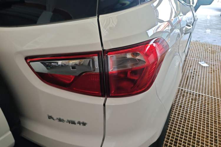 Used Ford EcoSport 2018 1.5L Automatic Zunyi Trim Right Rear Taillight