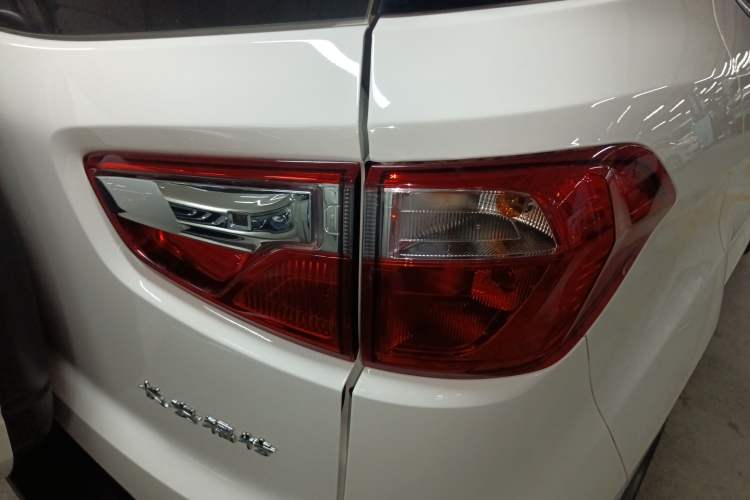 Used Ford EcoSport 2018 1.5L Automatic Platinum Wing Model Right Rear Taillight