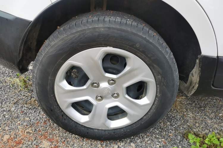 Used Ford EcoSport 2018 1.5L Automatic Elite Edition Right Rear Wheel Hub