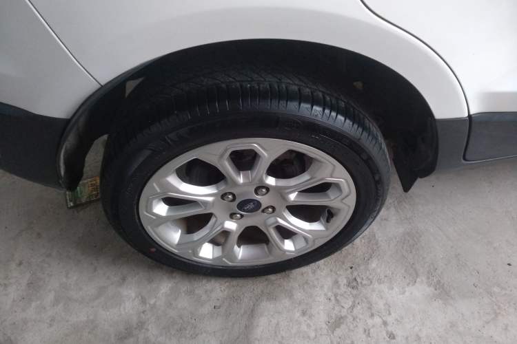 Used Ford EcoSport 2018 Revised 1.5L Automatic Platinum Wing Edition Right Rear Wheel Hub