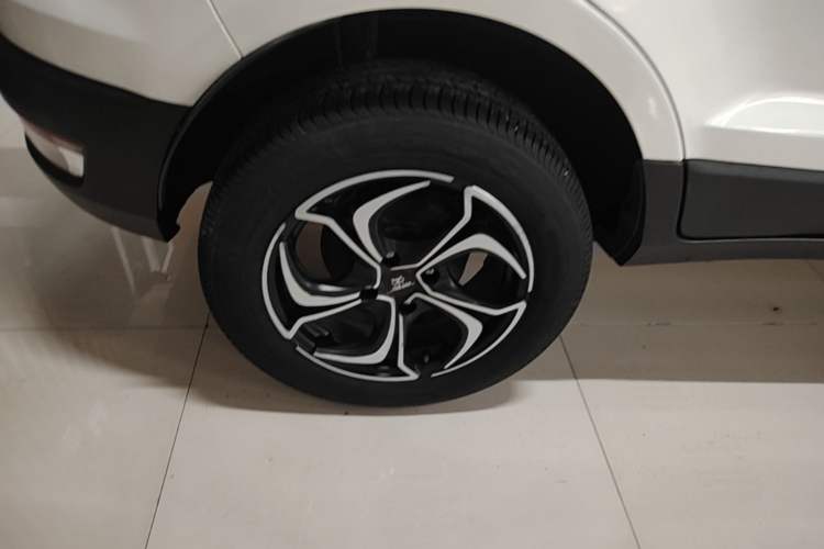 Used Ford EcoSport 2018 1.5L Automatic Elite Edition Right Rear Wheel Hub