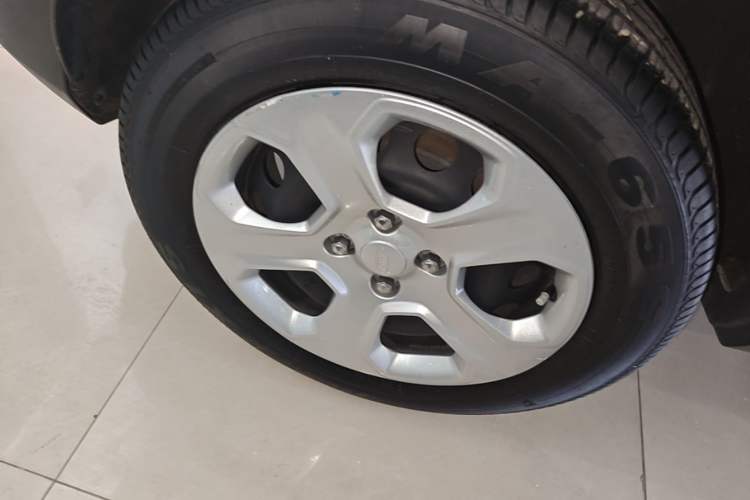 Used Ford EcoSport 2018 1.5L Automatic Elite Edition Right Rear Wheel Hub