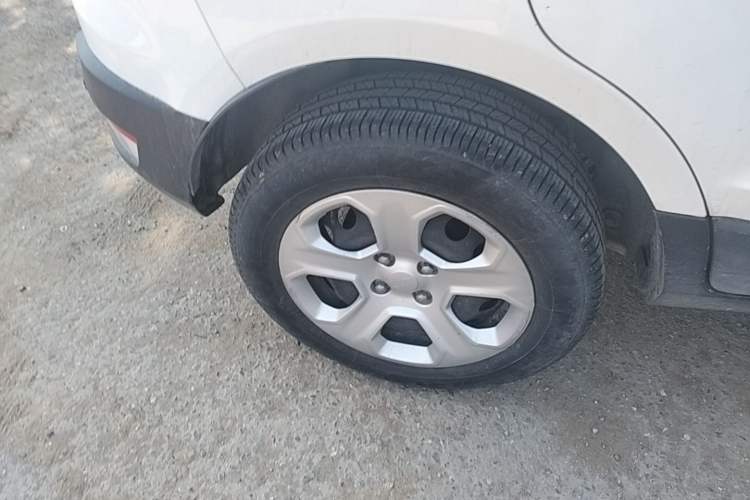 Used Ford EcoSport 2018 1.5L Automatic Elite Edition Right Rear Wheel Hub