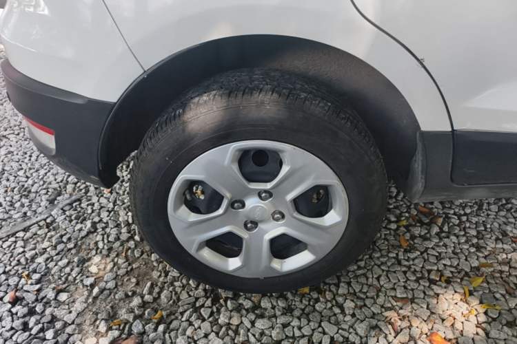 Used Ford EcoSport 2018 1.5L Manual Jingyi Model Right Rear Wheel Hub