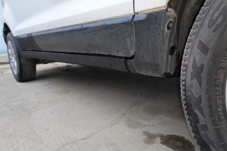 Used Ford EcoSport 2018 1.5L Automatic Elite Edition Right Side Sill