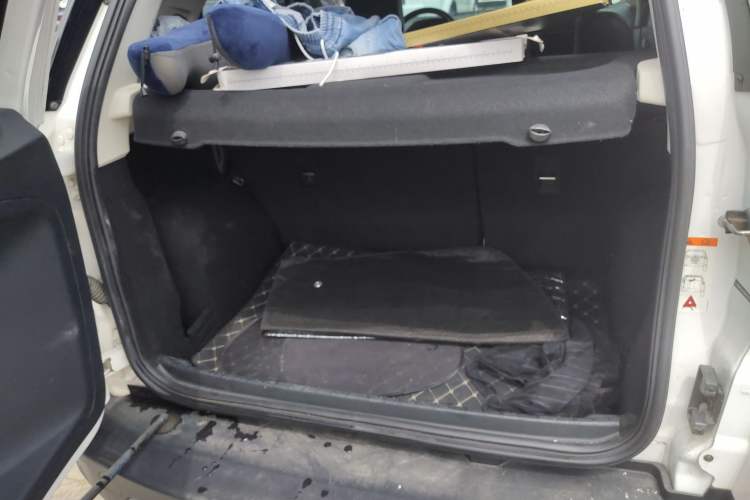 Used Ford EcoSport 2018 2.0L Automatic 4x4 Prestige Trim Trunk