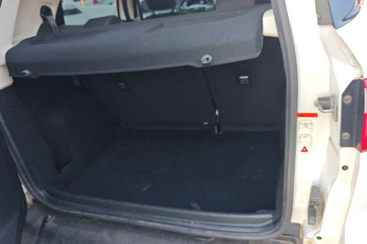 Used Ford EcoSport 2018 1.5L Automatic Zunyi Trim Trunk