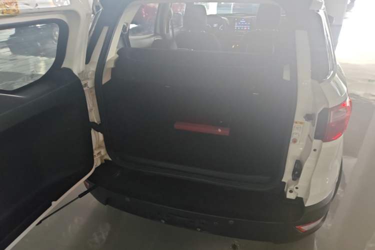 Used Ford EcoSport 2018 1.5L Automatic Platinum Wing Model Trunk