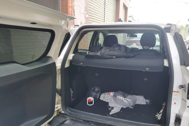 Used Ford EcoSport 2018 1.5L Automatic Elite Edition Trunk