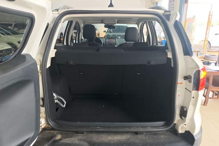 Used Ford EcoSport 2018 Revised 1.5L Automatic Platinum Wing Edition Trunk