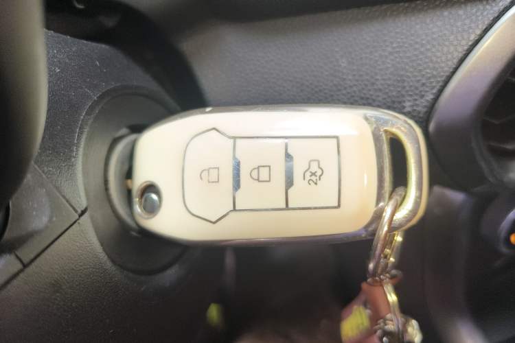 Used Ford EcoSport 2018 1.5L Automatic Platinum Wing Model Vehicle Key