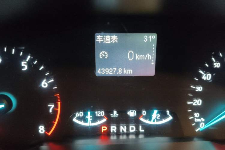 Used Ford EcoSport 2019 1.5L Automatic Platinum Wing Sport Edition Odometer Close Up