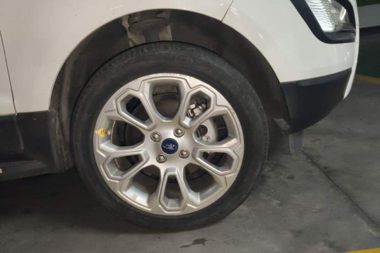 Used Ford EcoSport 2019 1.5L Automatic Platinum Wing Sport Edition Right Front Wheel Hub