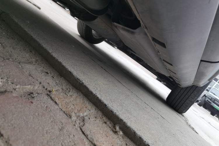 Used Ford Edge 2011 3.5L Zunrui Model Chassis Rear Right