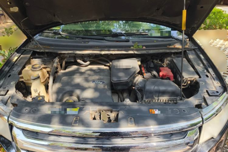 Used Ford Edge 2011 3.5L Elite Edition Engine Bay