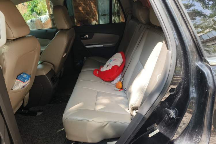Used Ford Edge 2011 3.5L Elite Edition Left Rear Seat