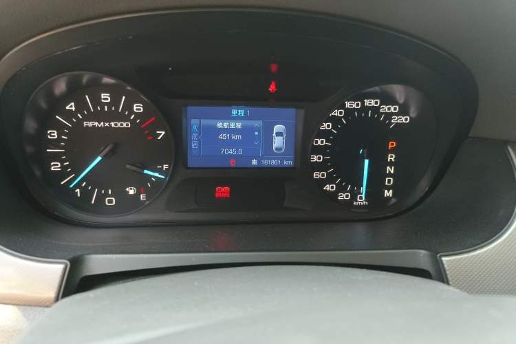 Used Ford Edge 2011 3.5L Elite Edition Odometer Close Up