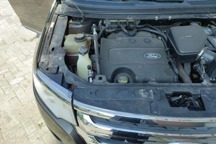 Used Ford Edge 2011 3.5L Prestige Sunroof Edition Engine Bay Right
