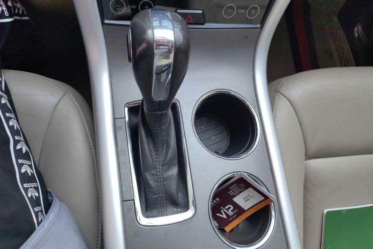 Used Ford Edge 2011 3.5L Prestige Sunroof Edition Gear Lever