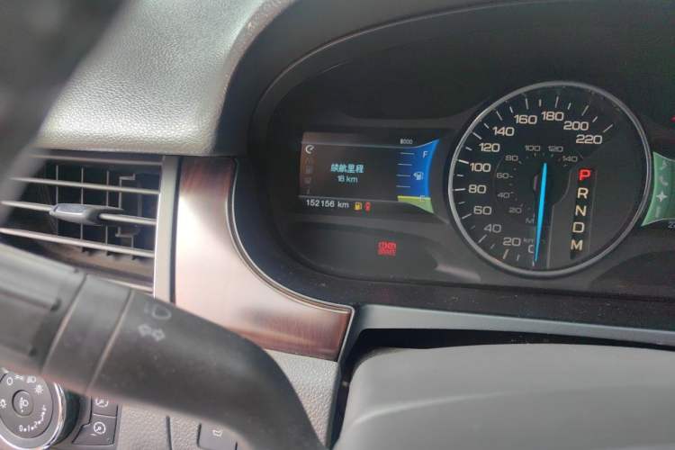 Used Ford Edge 2011 3.5L Zunrui Model Odometer Close Up