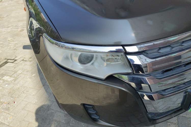 Used Ford Edge 2011 3.5L Prestige Sunroof Edition Right Front Headlight