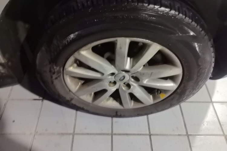 Used Ford Edge 2011 3.5L Zunrui Model Right Front Wheel Hub