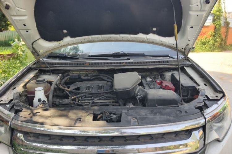 Used Ford Edge 2011 3.5L Prestige Sunroof Edition Engine Bay