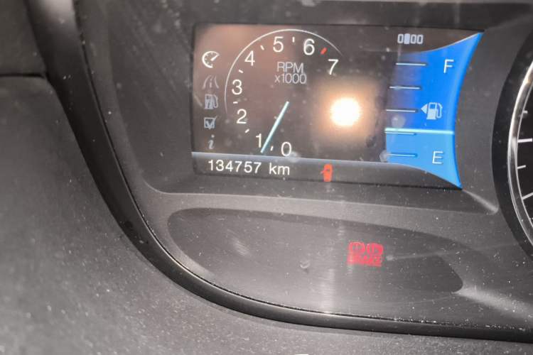 Used Ford Edge 2011 3.5L Zunrui Model Odometer Close Up