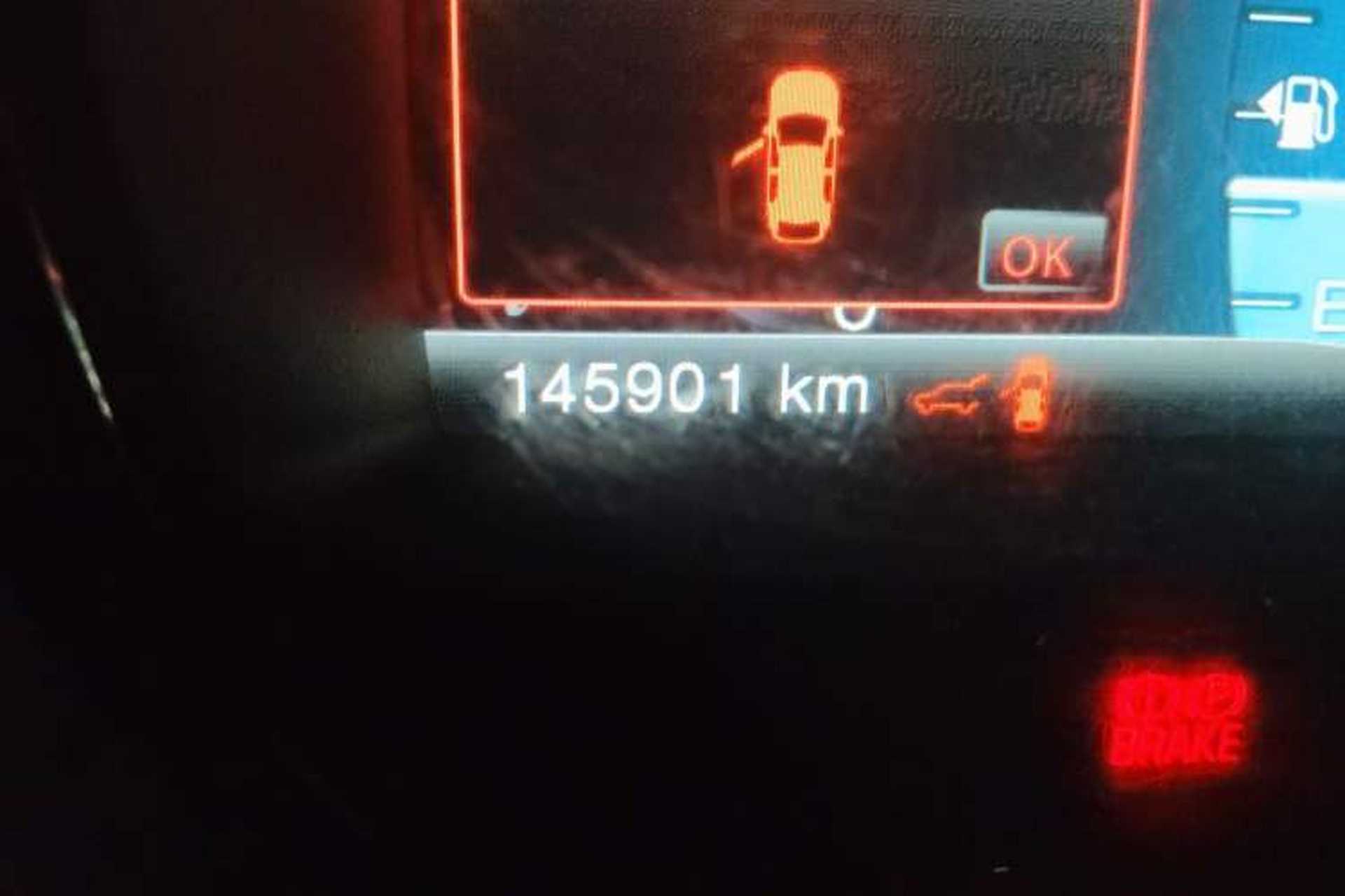 Used Ford Edge 2011 3.5L Zunrui Model Odometer Close Up