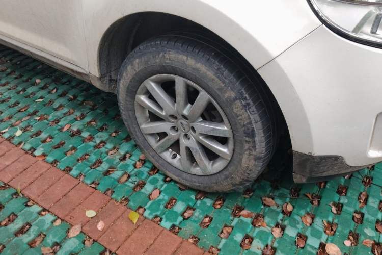 Used Ford Edge 2011 3.5L Zunrui Model Right Front Wheel Hub