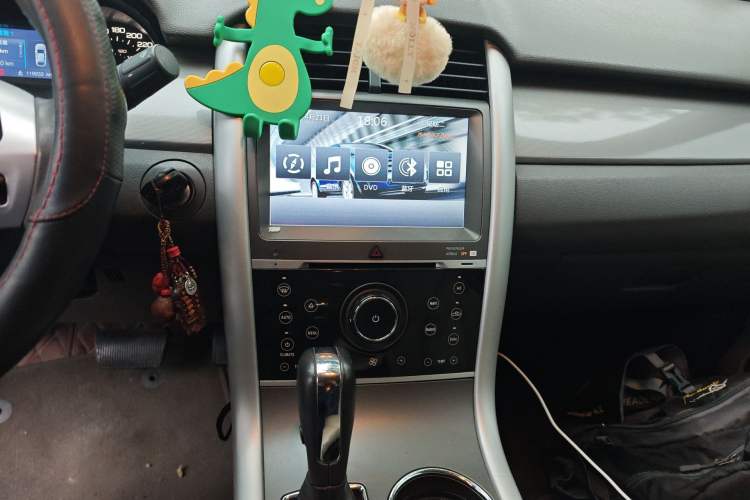 Used Ford Edge 2012 2.0T Elite Edition Audio And AC Panel